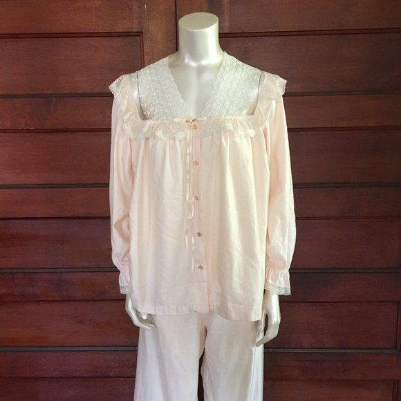 Vintage pajama set top & pants sleepwear pastel pink and lace - Picture 9 of 9